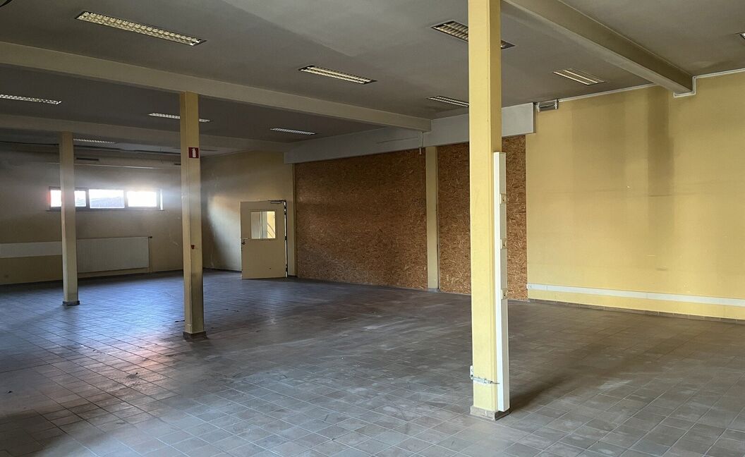Gebouw voor gemengd gebruik te huur in Aartselaar