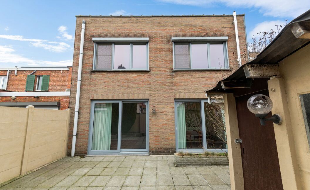 Gebouw voor gemengd gebruik te koop in Reet