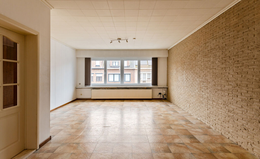 Gebouw voor gemengd gebruik te koop in Reet