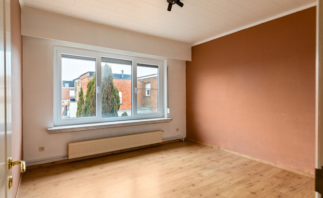 Gebouw voor gemengd gebruik te koop in Reet