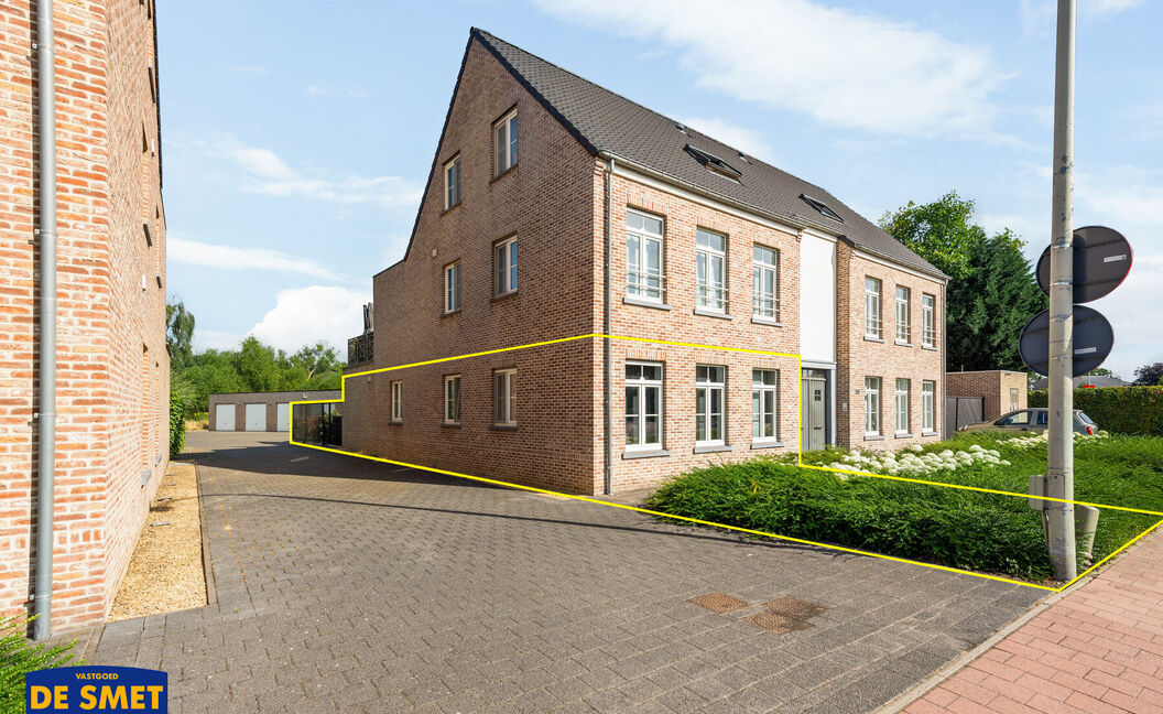 Gelijkvloerse verdieping te huur in Aartselaar