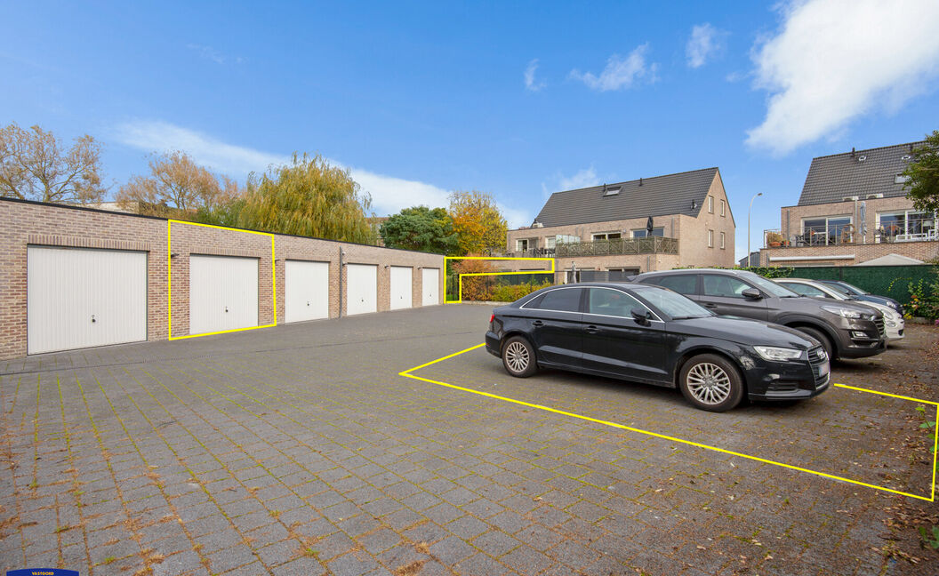 Gelijkvloerse verdieping te huur in Aartselaar