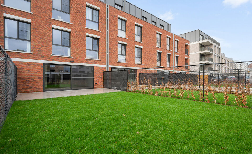 Gelijkvloerse verdieping te huur in Aartselaar