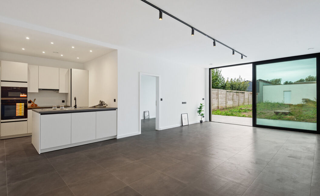 Gelijkvloerse verdieping te koop in Hemiksem