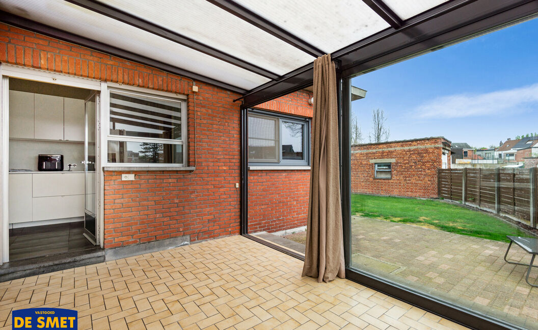 Gelijkvloerse verdieping te koop in Hemiksem