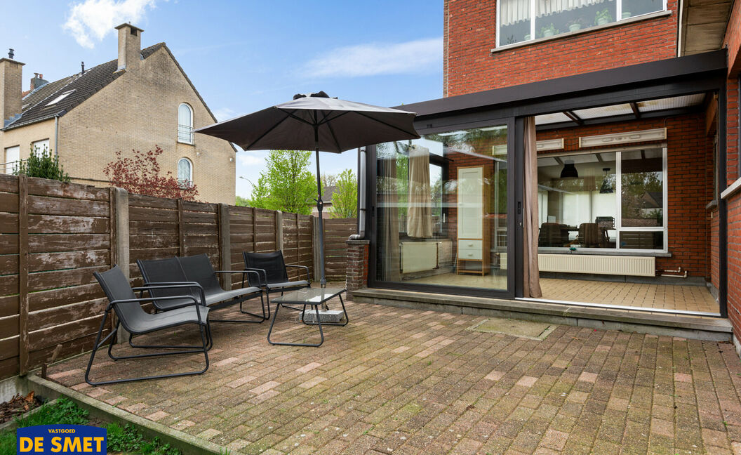 Gelijkvloerse verdieping te koop in Hemiksem