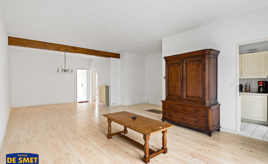 Gelijkvloerse verdieping te koop in Wilrijk