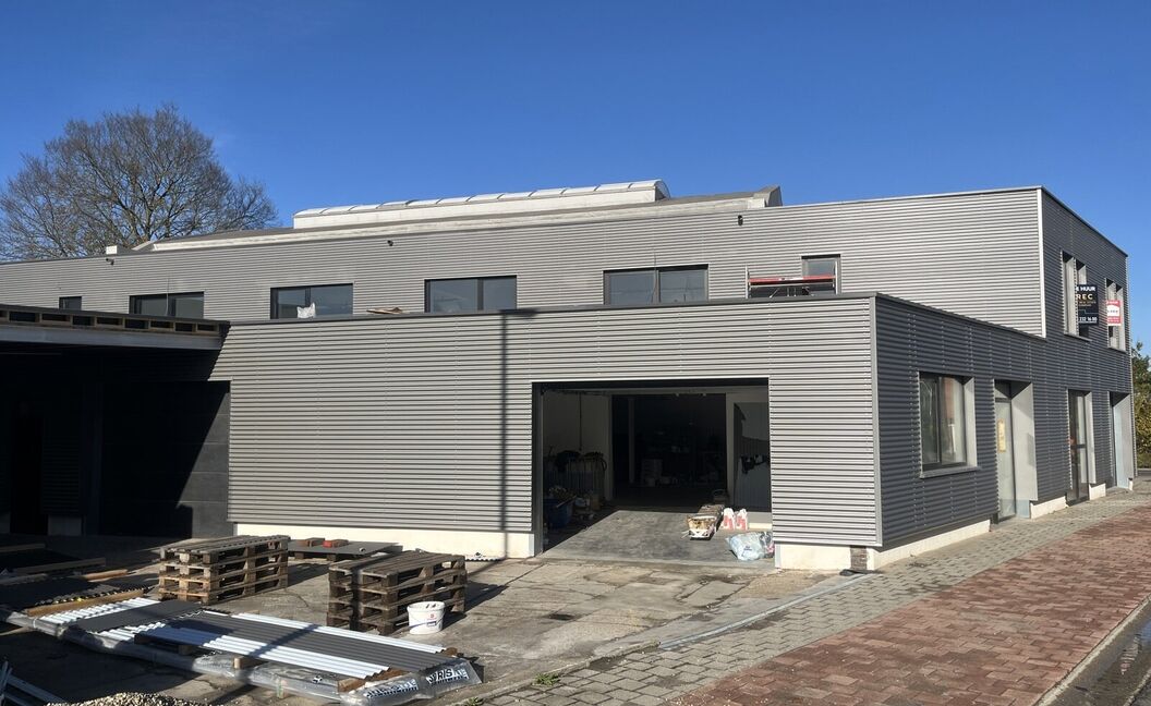 Industrieel gebouw te huur in Schelle