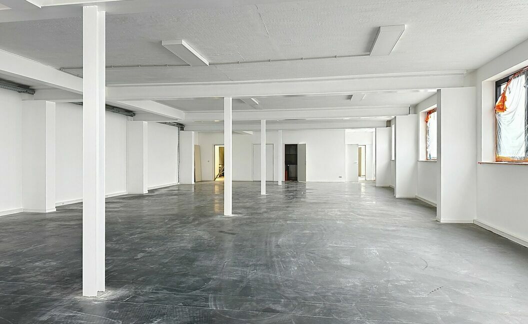 Industrieel gebouw te huur in Schelle