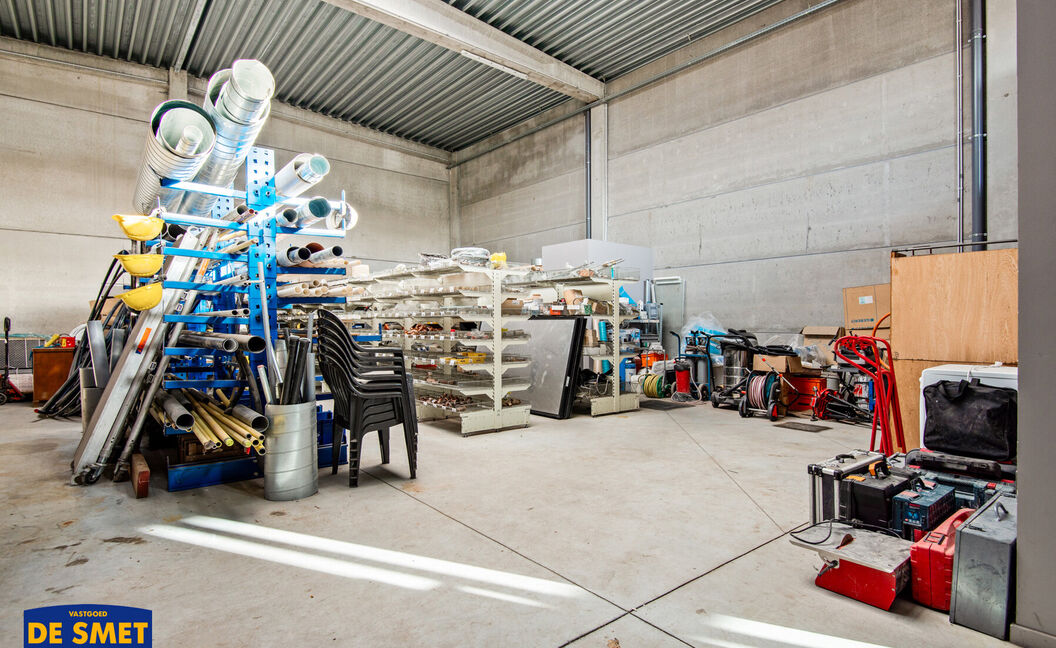 Opslagplaats te huur in Waarloos