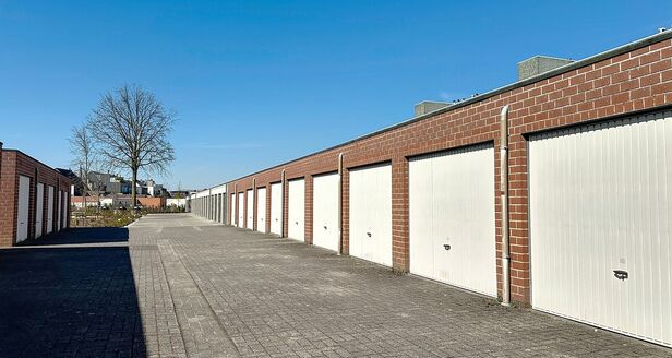 Gesloten garagebox te koop in Aartselaar