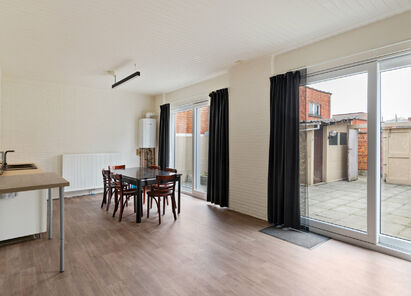 Gebouw voor gemengd gebruik te koop in Reet
