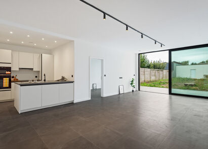 Gelijkvloerse verdieping te koop in Hemiksem