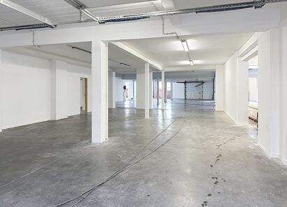 Industrieel gebouw te huur in Schelle